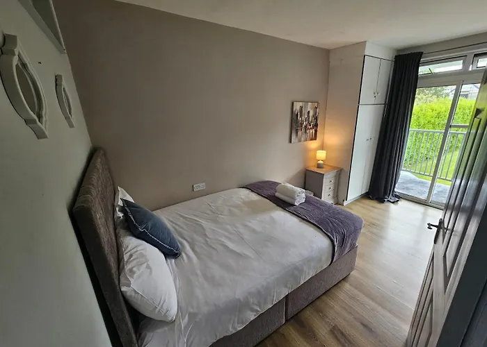 5 Newcastle Court Lejlighed